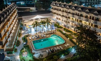 Blue Carina Hotel(Central Phuket)