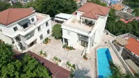 Xinyaqi Sea View Villa Hotels in 