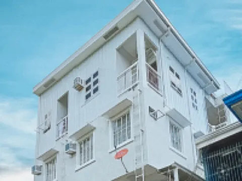 RedDoorz @ Davids Travellers Inn Cavite Hotels in General Trias