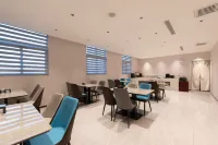 7 Days Premium· Xinxiang Huojia Zhongshan Road Hotel