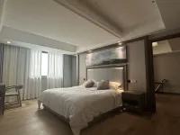 Yingxue Hotel - Balkon