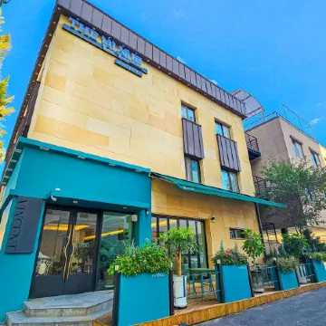 Jeonju Hotel the Vincent Отели рядом с достопримечательностью «Jeondong Catholic Church»