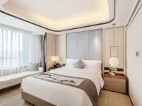 Shanghai Sunshine Hotel (Hongqiao Road Subway Station) Hotels near Changning