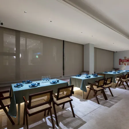 Free time·Multiple 360° White Impression Designer·Light Luxury