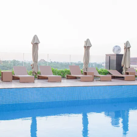 Yangon LC International Hotel