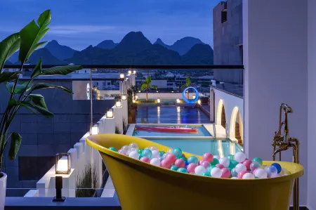 Li River Promise Hotel （Guilin Elephant Trunk Hill & Two Rivers and Four Lakes Scenic Area） Отели рядом с достопримечательностью «Guilin University of Science and Technology»