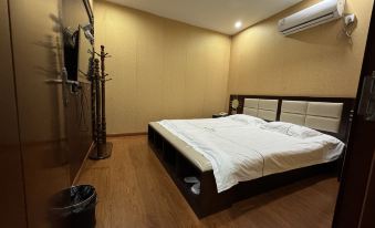Lvzhou business hotel