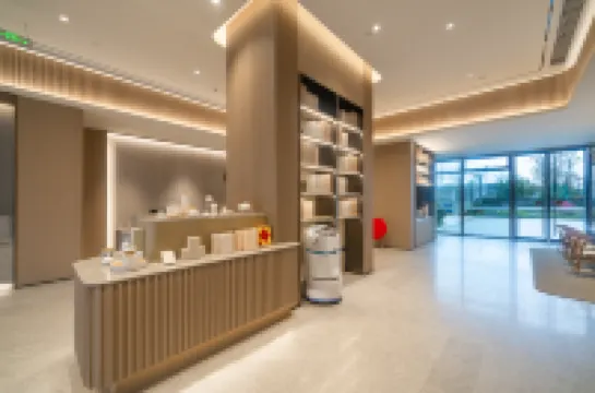 โรงแรม JI (จ้านเจียง วันดา พลาซ่า)