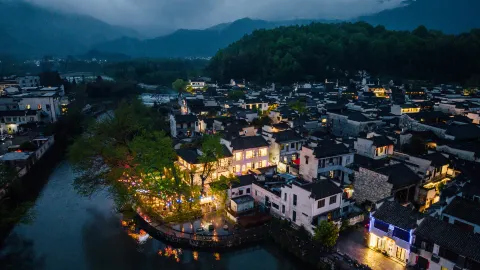 Hongcun Xiyun Yingyue Holiday Select Intelligent High-end Designer Homestay in Yi County