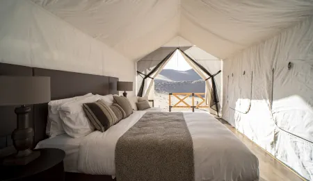 Dunhuang Oasis Luxury Camp