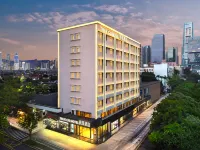 Shenzhen Futian Huaqiang North Qiuguo Hotel Hotel dekat Bijiashan Park Main Peak