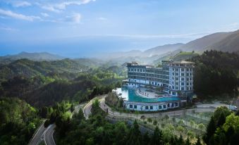 Zhangjiajie Giant Salamander Hot Spring Resort Hotel