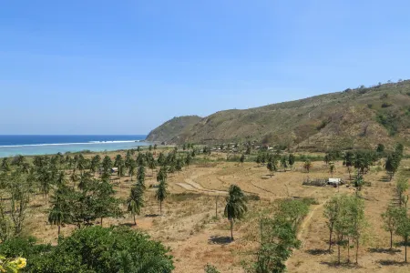 Villa K Lombok Отели рядом с достопримечательностью «Selong Belanak Beach»