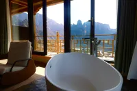 Meeting Ajia Homestay Hotels near Dari Village