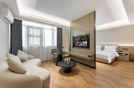 遇見MO·HOTEL（廣州北站花都廣場地鐵站店） 鄰近花都廣場的酒店