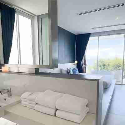 Beachfront Cha-am Luxury 7BR Pool Villa - VVH27 Rooms