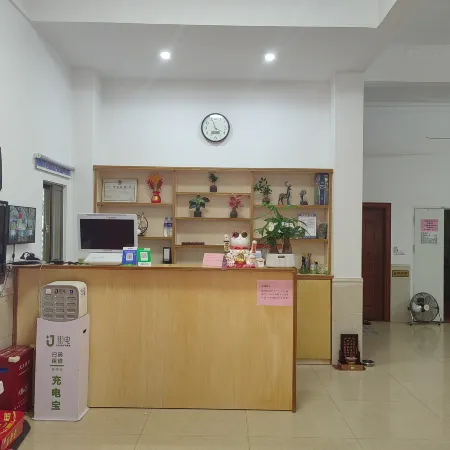 Guangjun Apartment