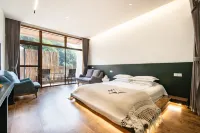 Longmen Inn (Moon Moon Bay Scenic Area Branch)