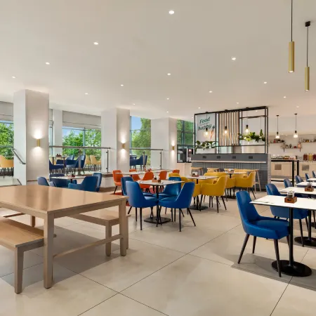Holiday Inn BIRMINGHAM AIRPORT - NEC by IHG Отели рядом с достопримечательностью «Смолл Хит Парк»