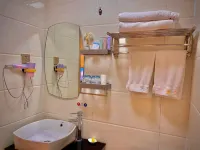 Qicai Danxia Wenzheng Holiday Hotel Hotels near Danxia Qicai Town