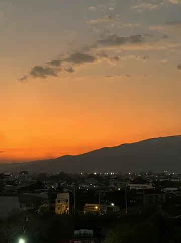 รูปภาพของเจด ทาวเวอร์