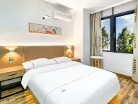 悠然crazy連鎖酒店(拱北夏灣店) 鄰近白石橋觀賞平台的酒店