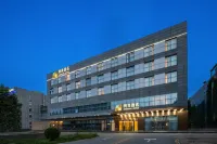 CHEERMAY Hotel (Beijing Huiyi Zhongxin) Hotels near Beijing Union University Beiyuan Campus