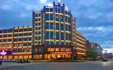 Berline International Hotel Отели рядом с достопримечательностью «PRC Cradle Tourism Area»