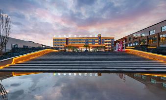 Zibo  jiatai  Lantu  Hotel