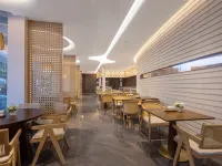 Lushan Tianhai Baitang Hotel(Guling Street Cableway Station Store) Hotels in Lushan City