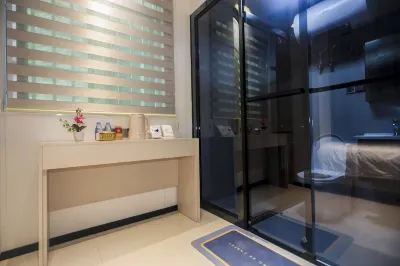 平潭麥吉客棧（藍眼淚觀景點店） 鄰近藍眼淚觀景點（流水鎮後田村海灘）的酒店