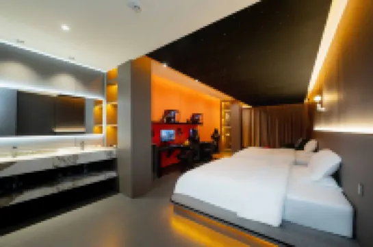 Z-季沫電競酒店（清遠市政府順盈時代廣場店）