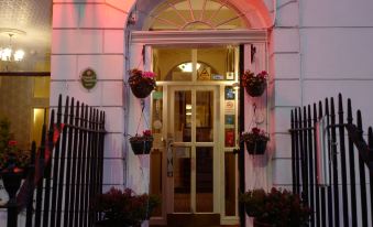 St Athans Hotel