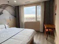 Peninsula Selected Homestay (Gushi Zhongshan Avenue)