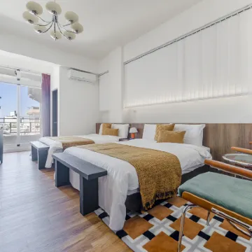 Oriental Blue Smart Stay Hotels near Donghai Sports Park