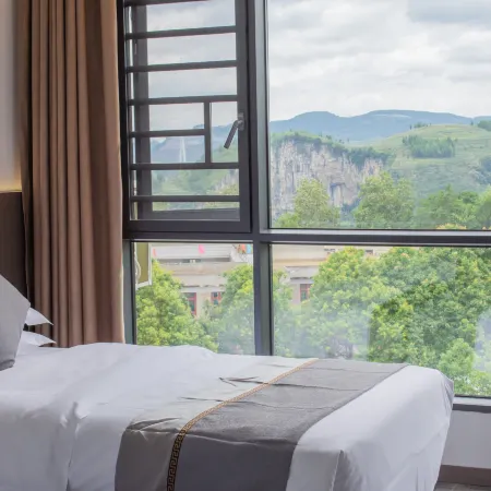 Zhijin Jinhuixin Hotel