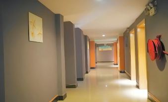 Yuelai Express Hotel