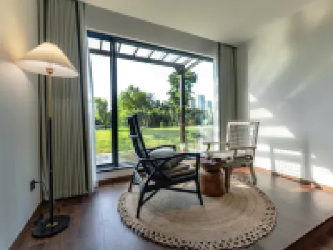 Snowy & Sunny Resort