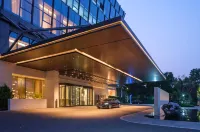 Luoyang Marriott Hotel - Pools