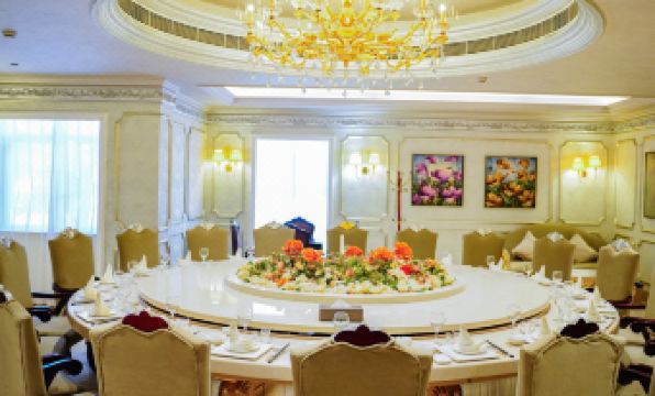 Huaiyuan Changjiu Central Hotel