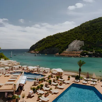 Hyde Ibiza Hotel a Cala Llenya