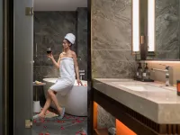 ROYGEM Hotel (Middle Rd of Zhengyang, MIxC, Qingdao) Hotels near Chengyang District