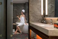 ROYGEM Hotel Middle Rd of Zhengyang, MIxC, Qingdao