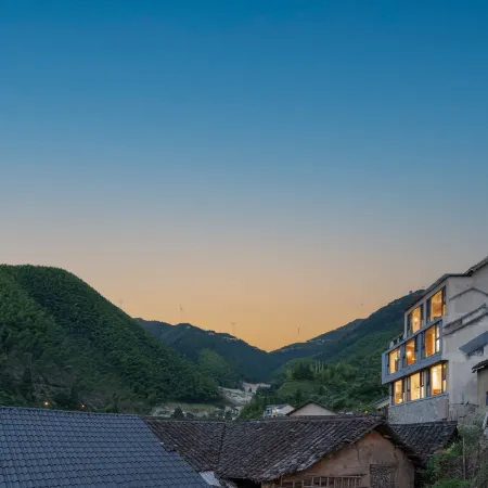Yunhe Terrace Sit and Watch Yunqi Homestay