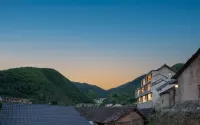 Yunhe Terrace Sit and Watch Yunqi Homestay Hotels near Qixingdun Observation Deck