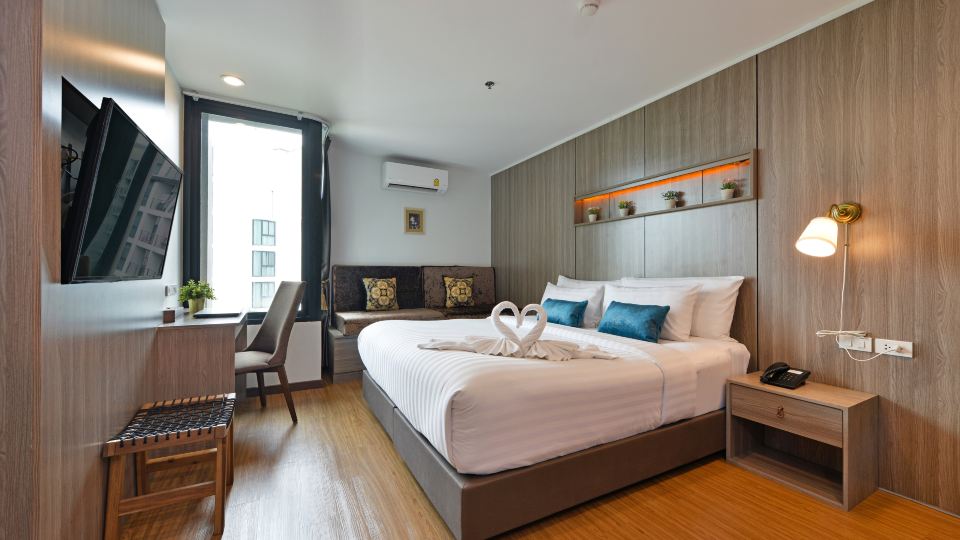 StayAt Bedever Bangkok Hotel