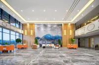 ChaKa Huacheng Grand Hotel Hotels in Ulan