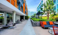 StaysPro - Venice Beach Luxury Apartments Minutes to the Marina and Santa Monica Hôtels à proximité de : Esprit Marina del Rey