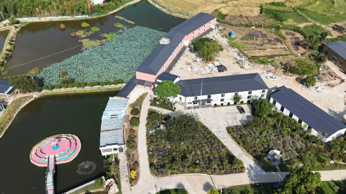 Sangong Lakeside Hotel