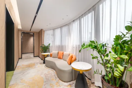 Trust Hotel (Shenzhen Convention and Exhibition Center)